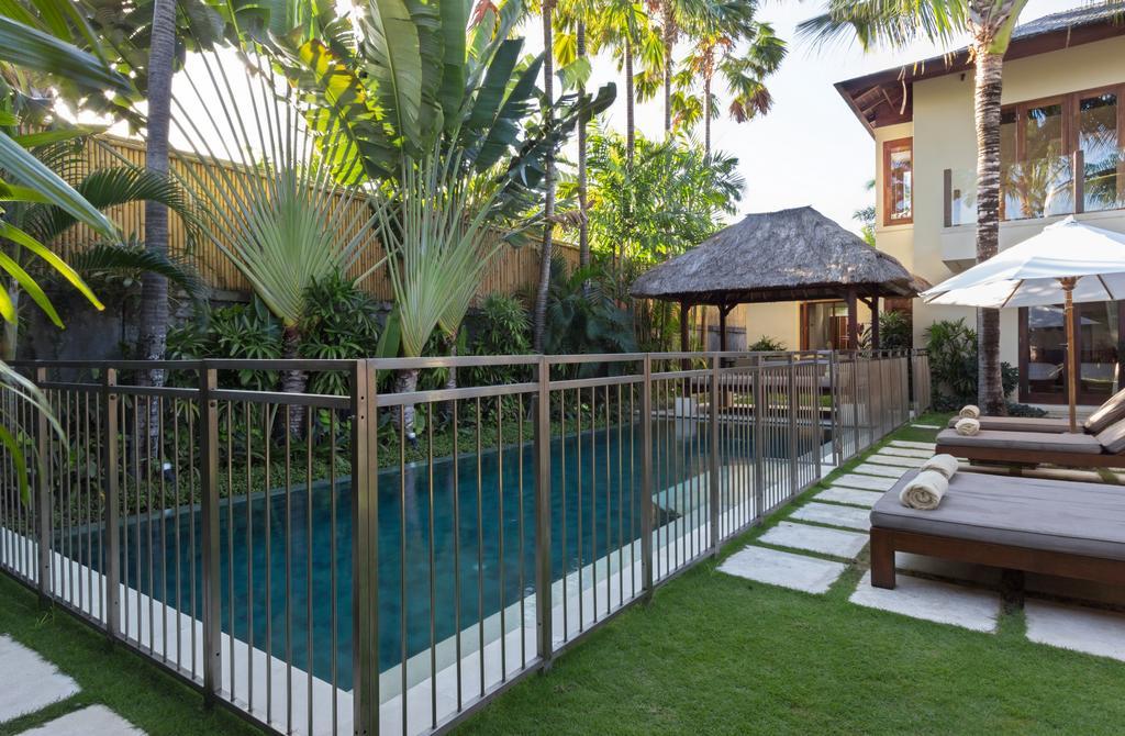 Suar Drupadi Seminyak