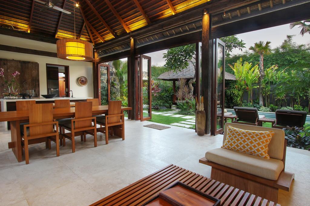 Suar Drupadi Villa Seminyak